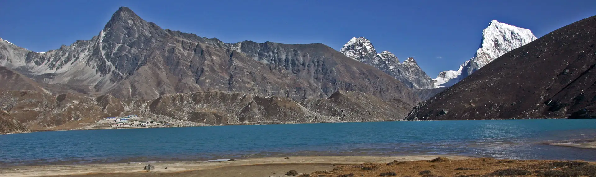 Spring season at Gokyo lake